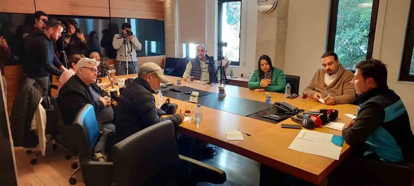 Başkan Aras, afet bölgesinden döndü