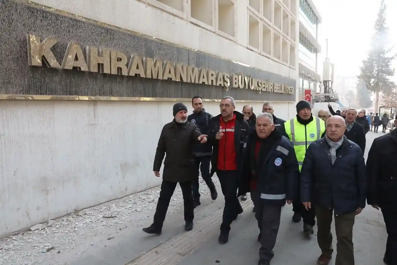 Başkan Çolakbayrakdar: “Bu günleri hep birlikte atlatacağız”
