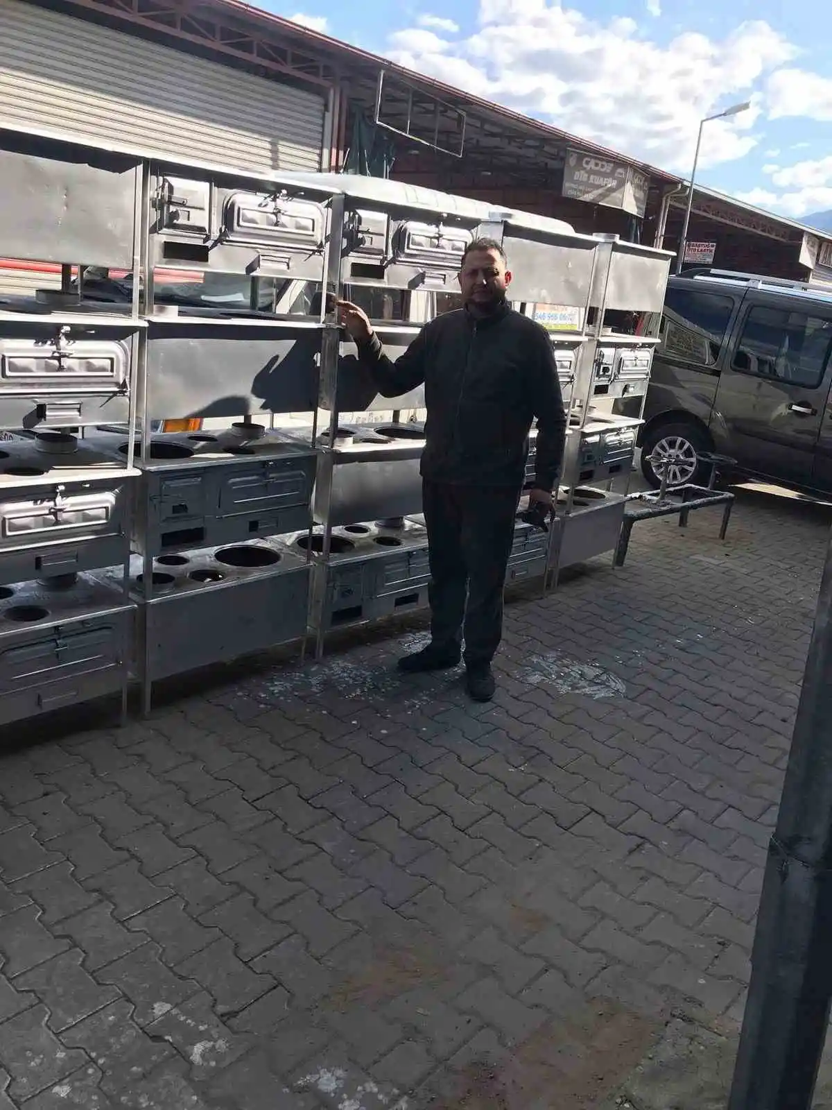 Bozdoğan’dan deprem bölgesine 380 adet soba desteği