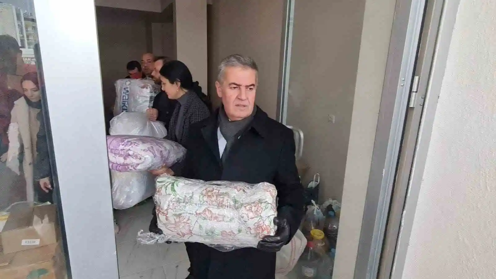 Buharkentli vatandaşların desteği sürüyor