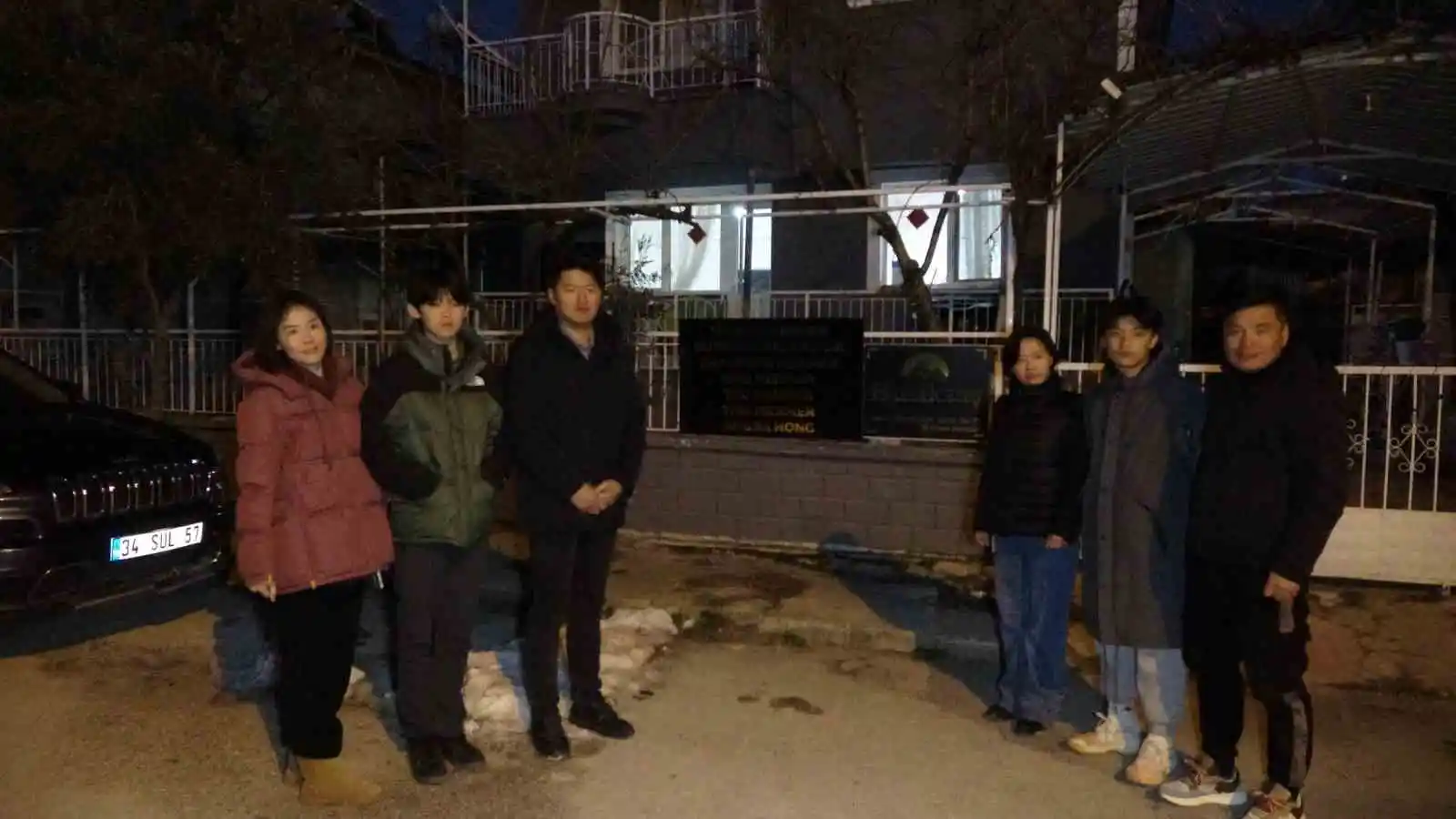 Burdur’da yaşayan Çinlilerden afet bölgesine yardım