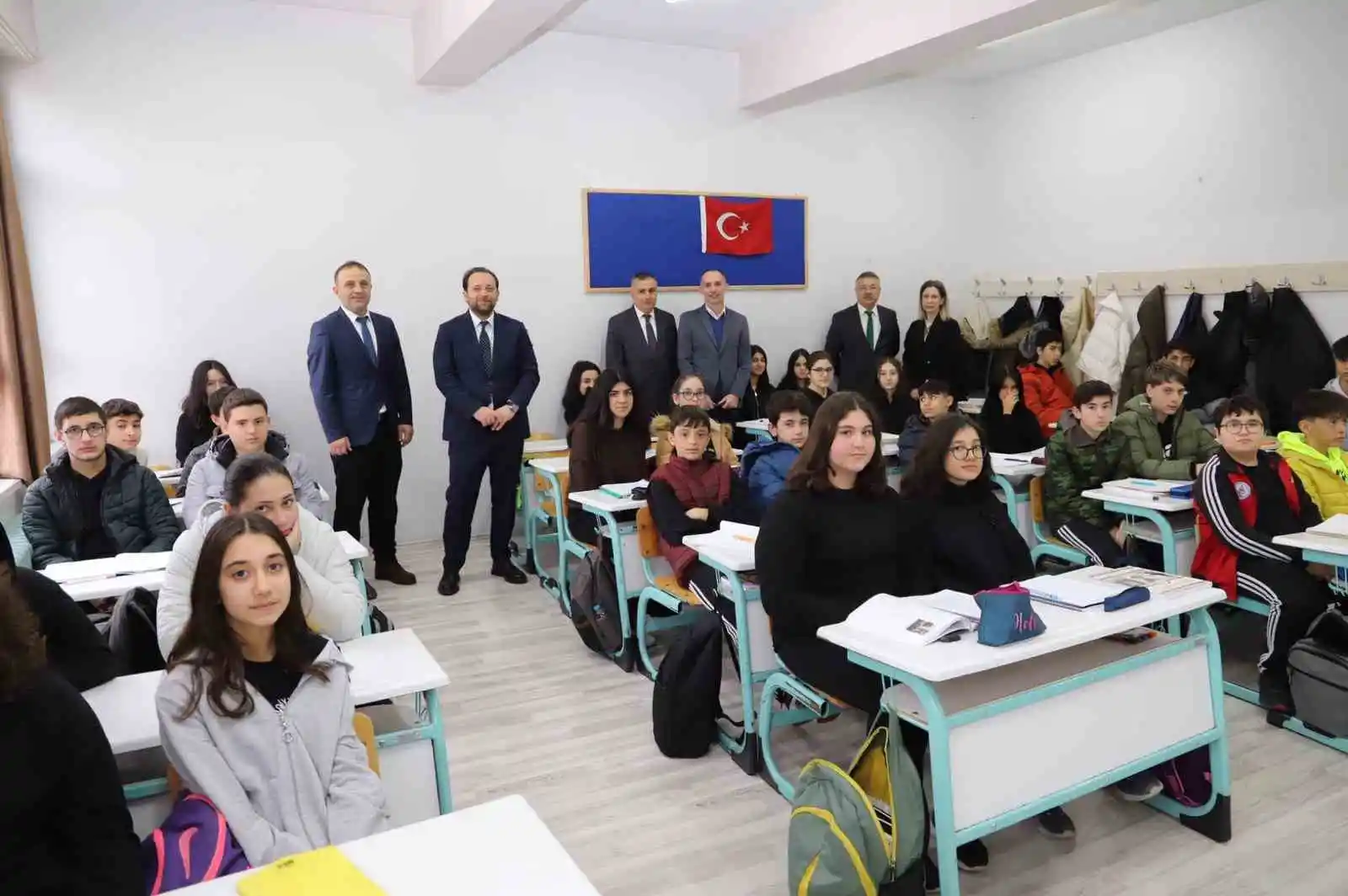 Bursa'daki okullarda ikinci dönemin ilk ders zili çaldı
