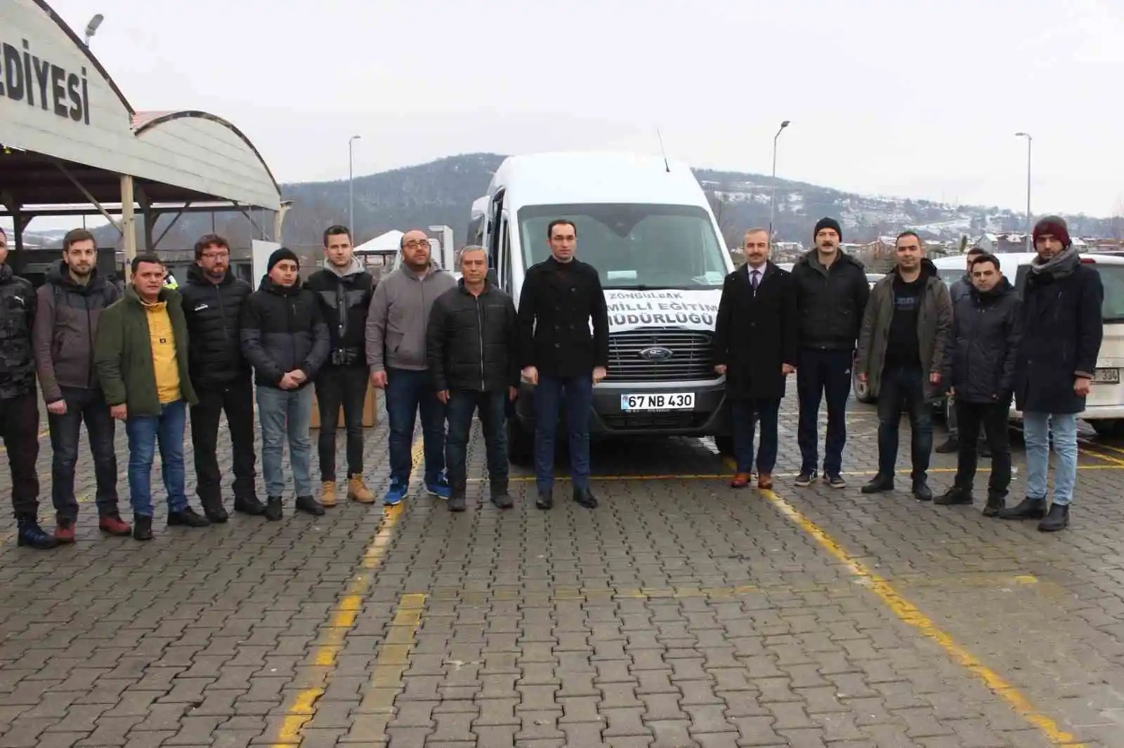 Çaycuma'da idareci ve öğretmenler deprem bölgesine gitti