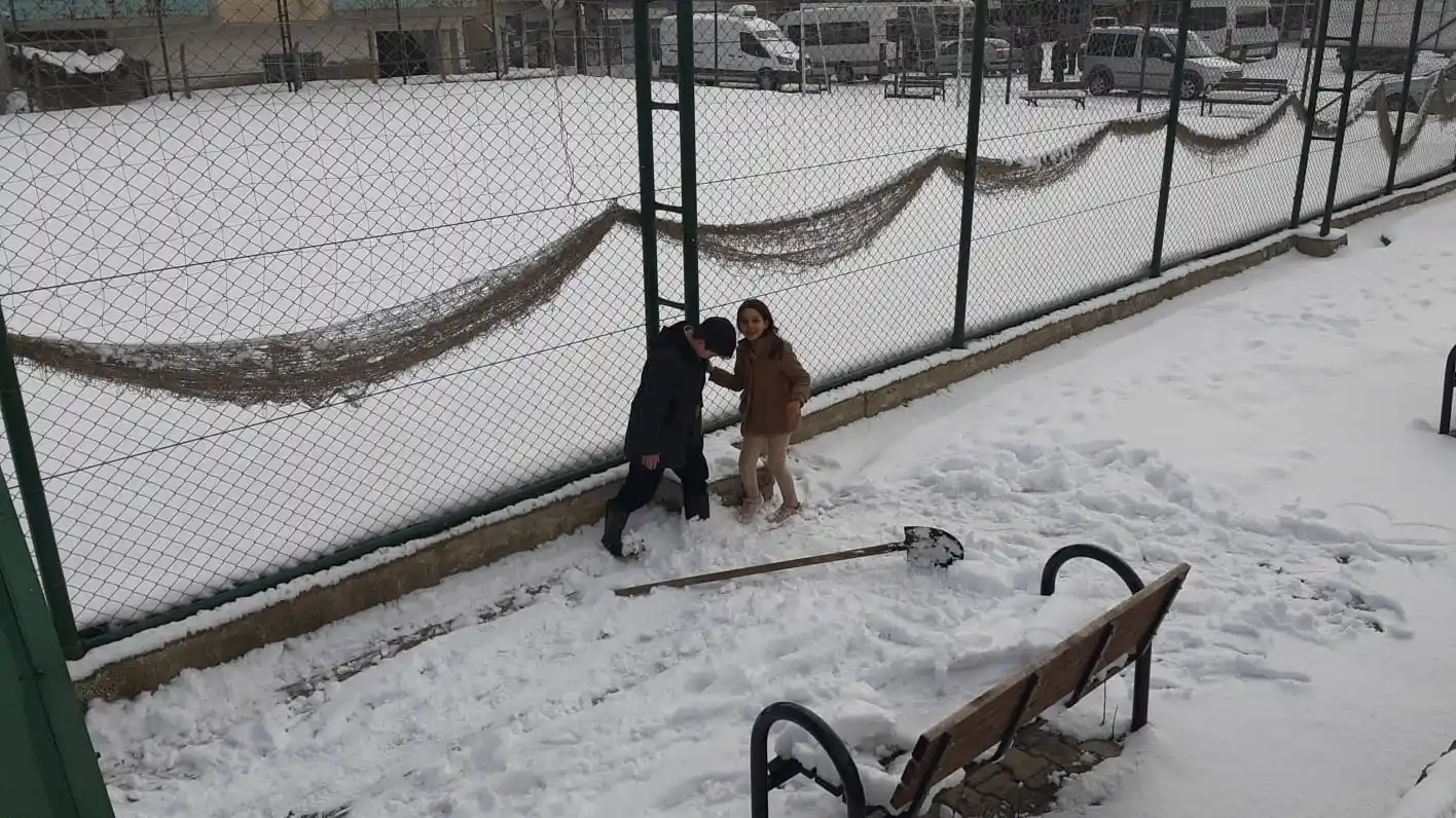 Çocukların kar sevinci