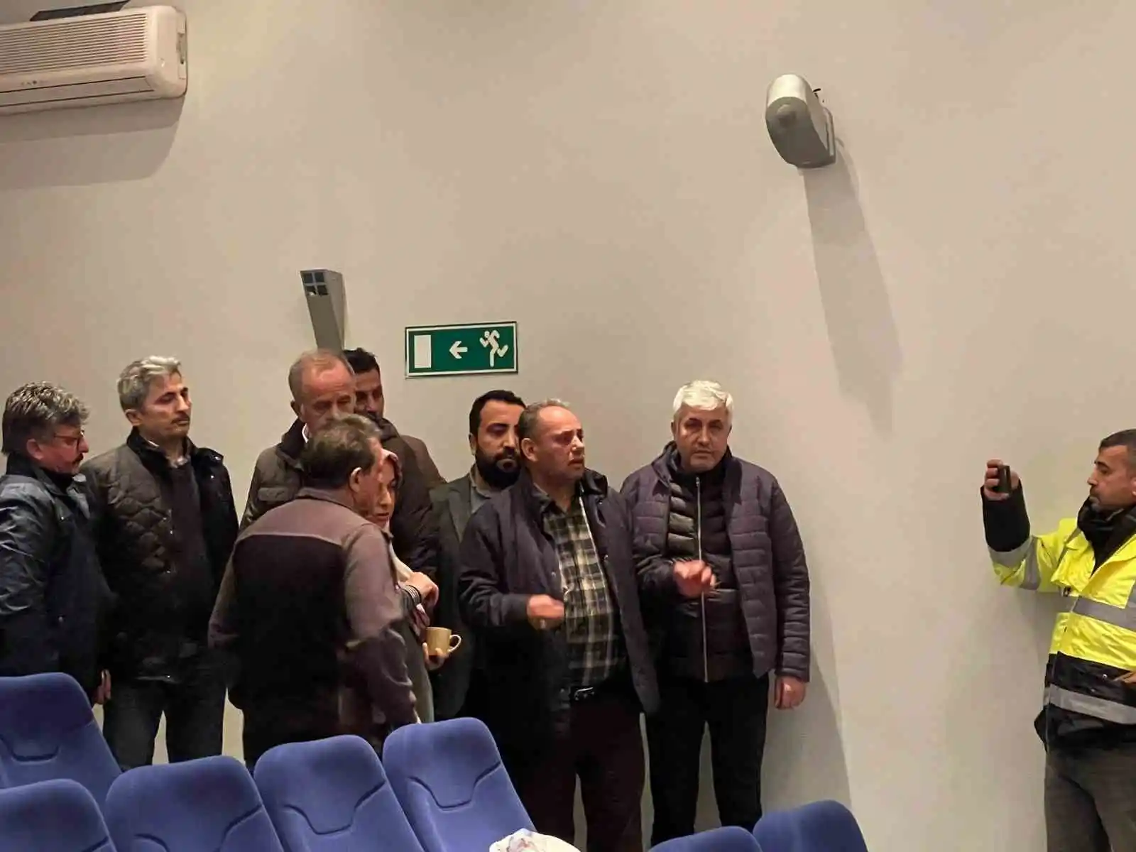 Değirmenci İskenderun’da depremzede üyeleriyle görüştü