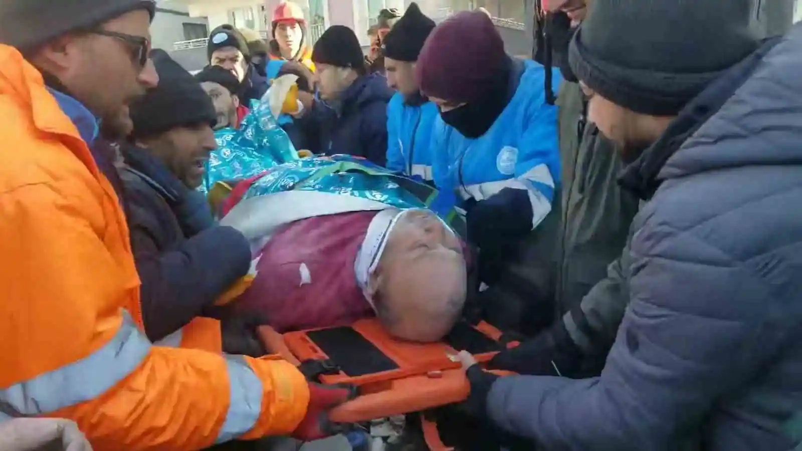 Denizli itfaiyesi 35 canı kurtardı