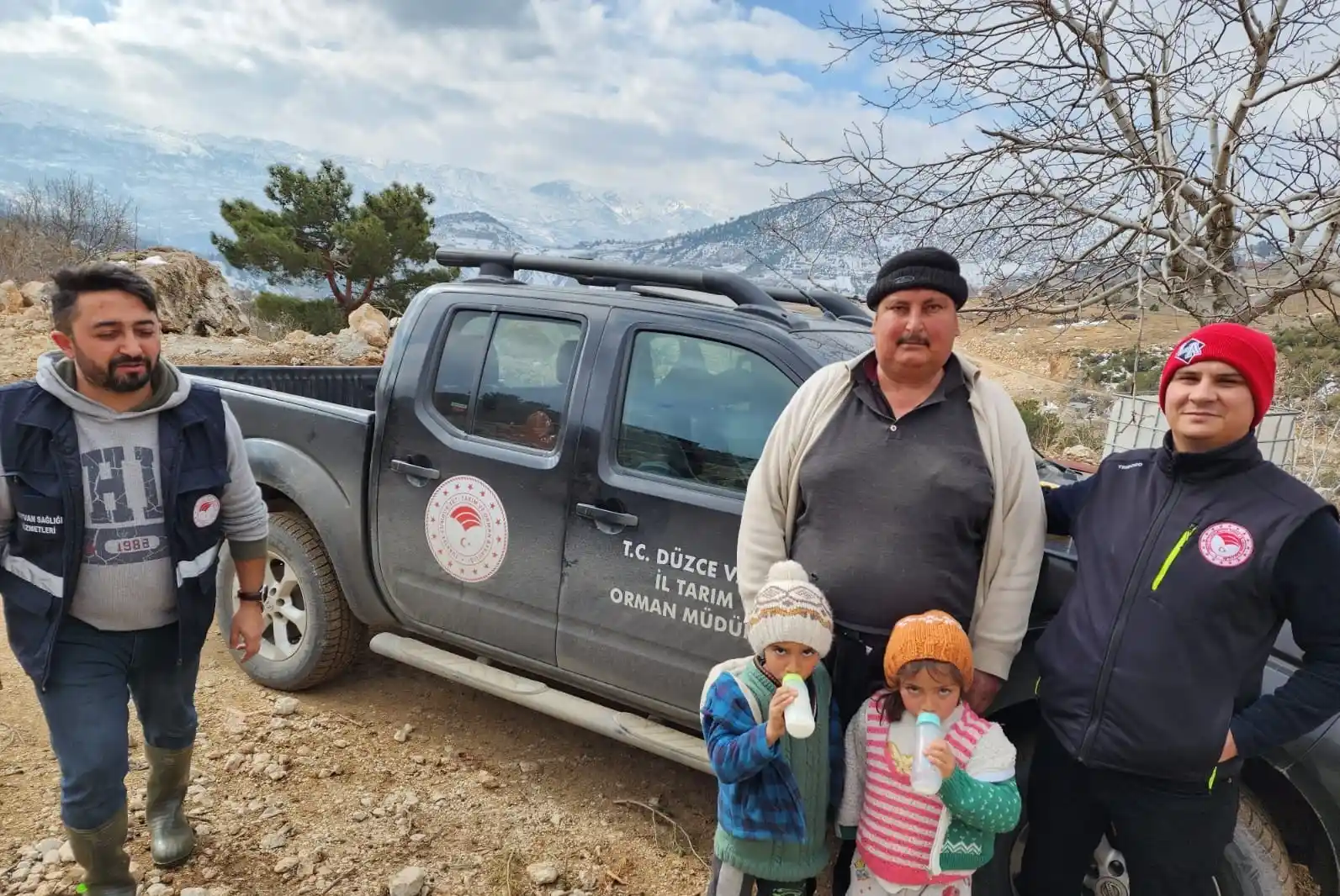 Deprem bölgelerinde hayvan hastalıkları ile mücadele sürüyor
