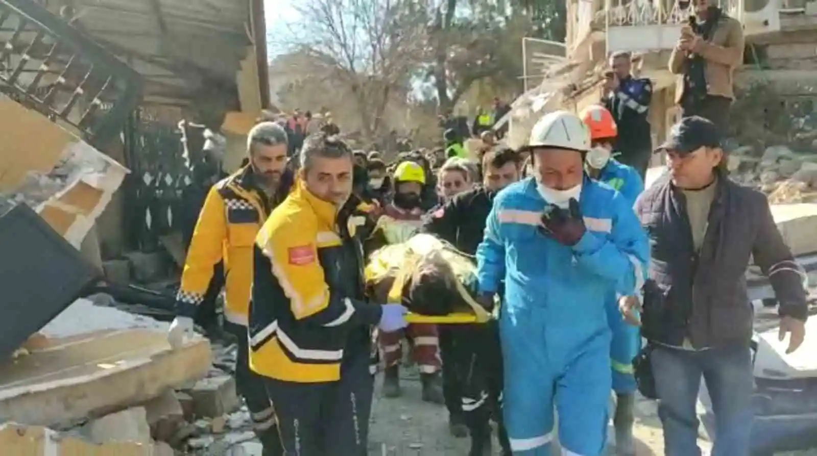 Deprem bölgesinden sevindirici haberler gelmeye devam ediyor