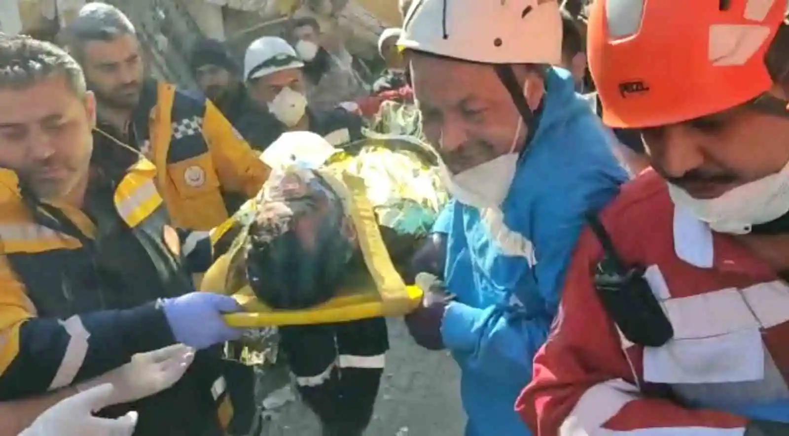Deprem bölgesinden sevindirici haberler gelmeye devam ediyor