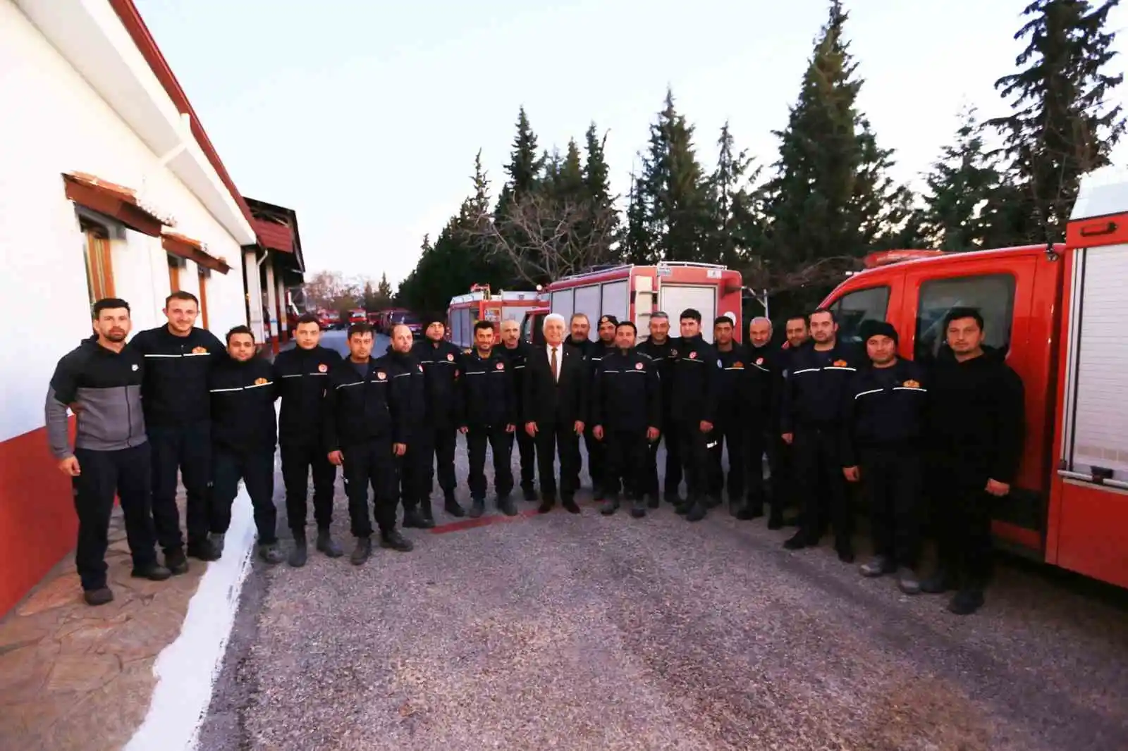 Deprem sonrası Hatay Defne ilçesine giden ilk ekip yaşadıklarını anlattı