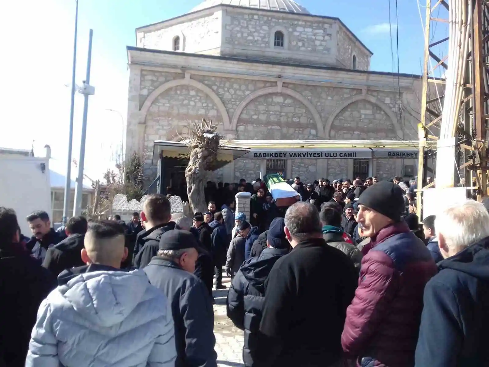 Depremde hayatını kaybeden baba ve kızı Emet’te toprağa verildi