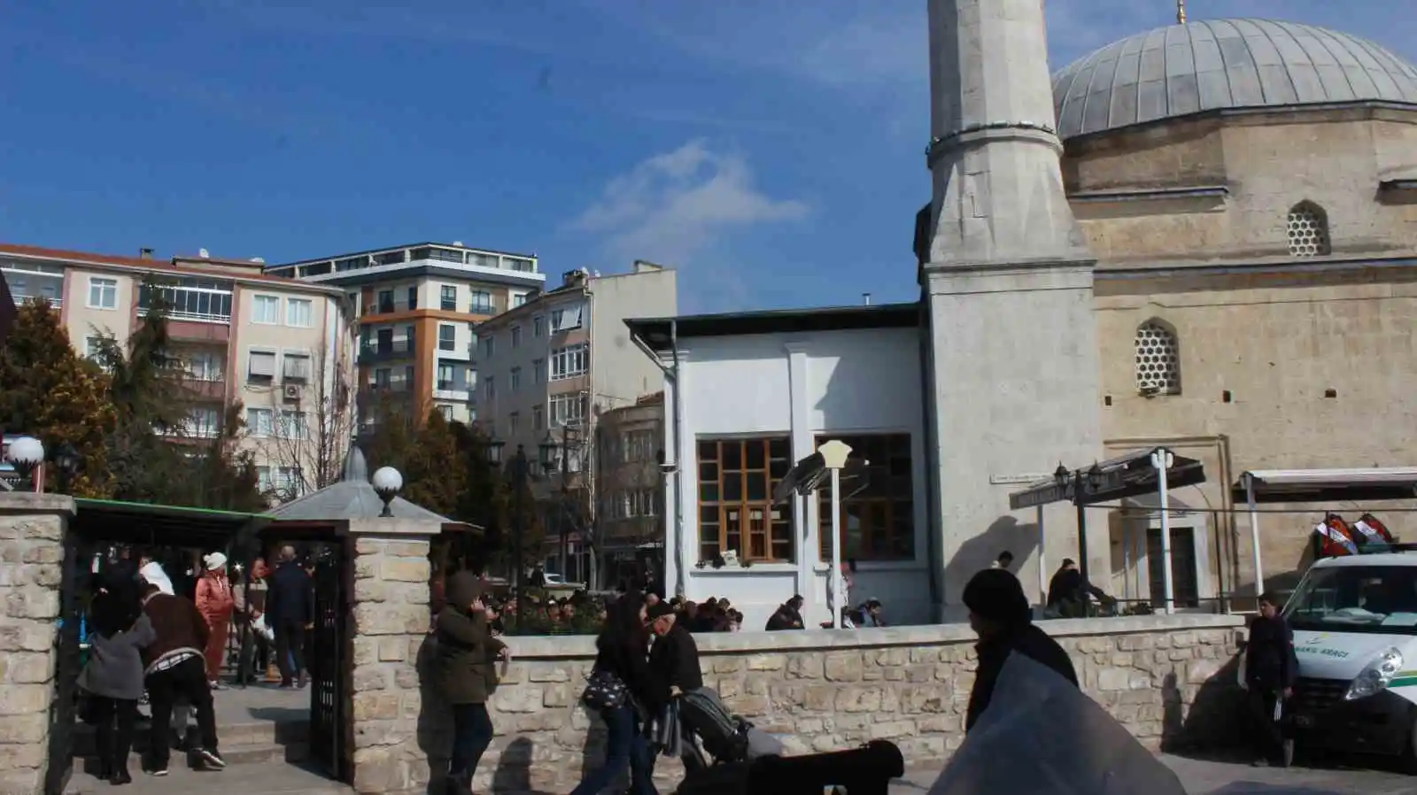Depremde hayatını kaybedenler için Kırklareli'de gıyabi cenaze namazı kılındı
