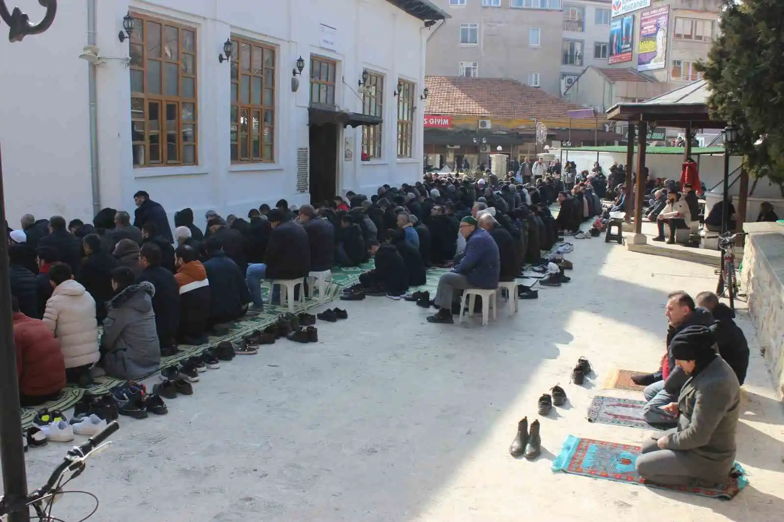 Depremde hayatını kaybedenler için Kırklareli’de gıyabi cenaze namazı kılındı