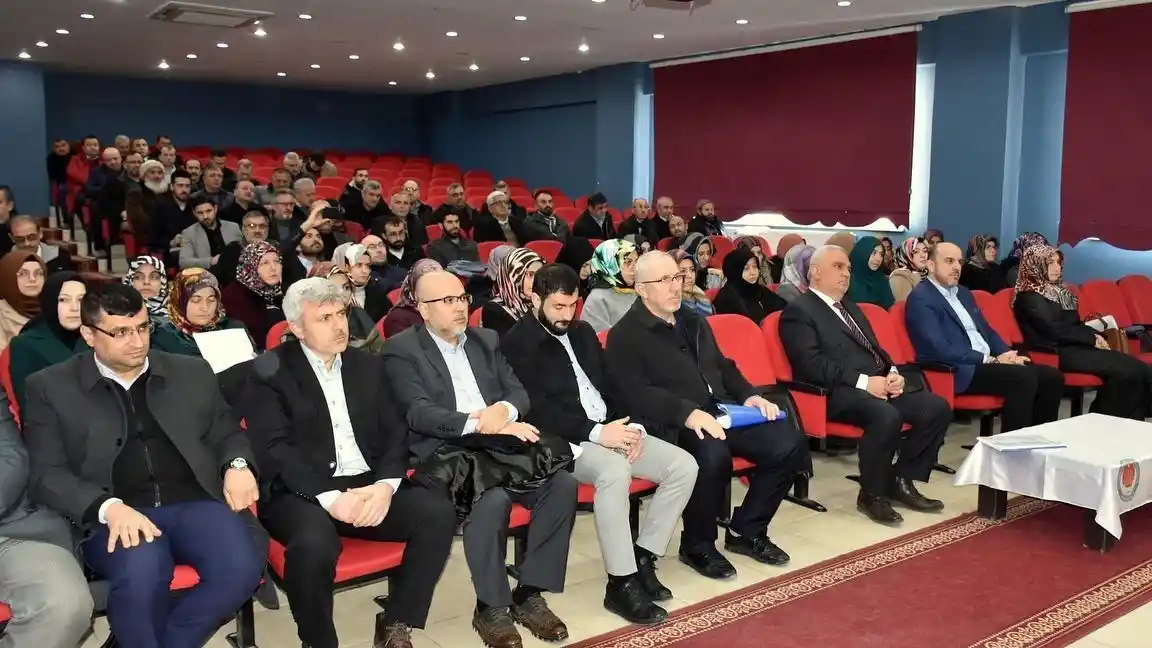 Depremde hayatını kaybedenlere rahmet, yaralı depremzedelere şifa duası yapıldı