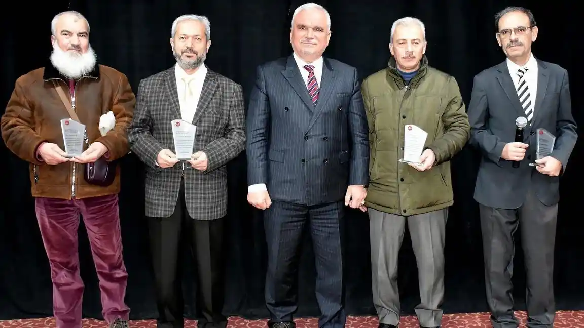 Depremde hayatını kaybedenlere rahmet, yaralı depremzedelere şifa duası yapıldı