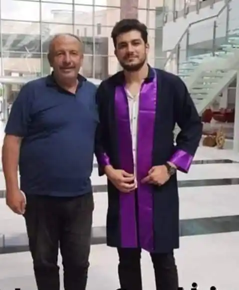 Depremde hayatını kaybedenlerin defin işlemleri sürüyor