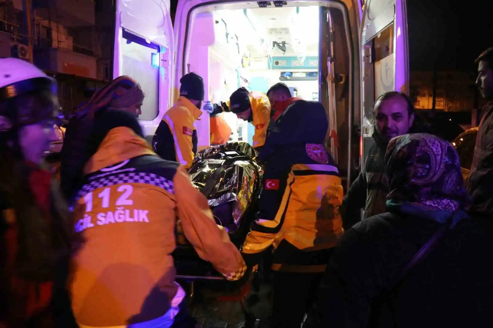 Depremin 24. saatinde enkazdan kurtulan