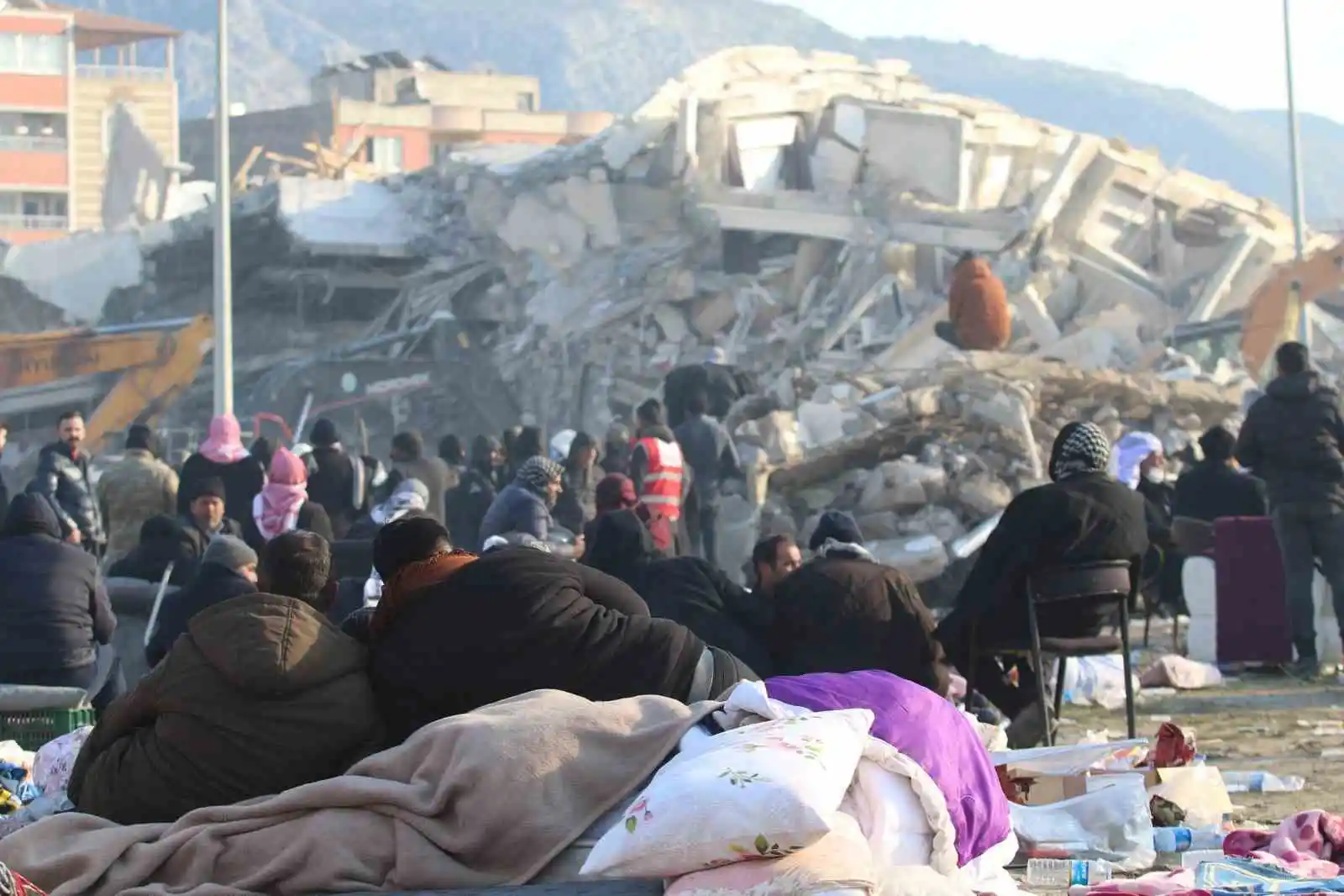 Depremin acı manzarası