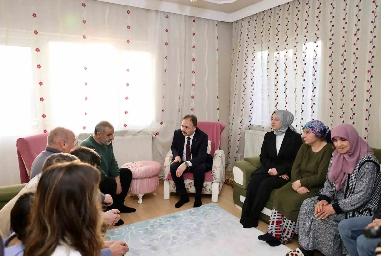 Depremzedeler Bilecik’teki evlere yerleştirildi