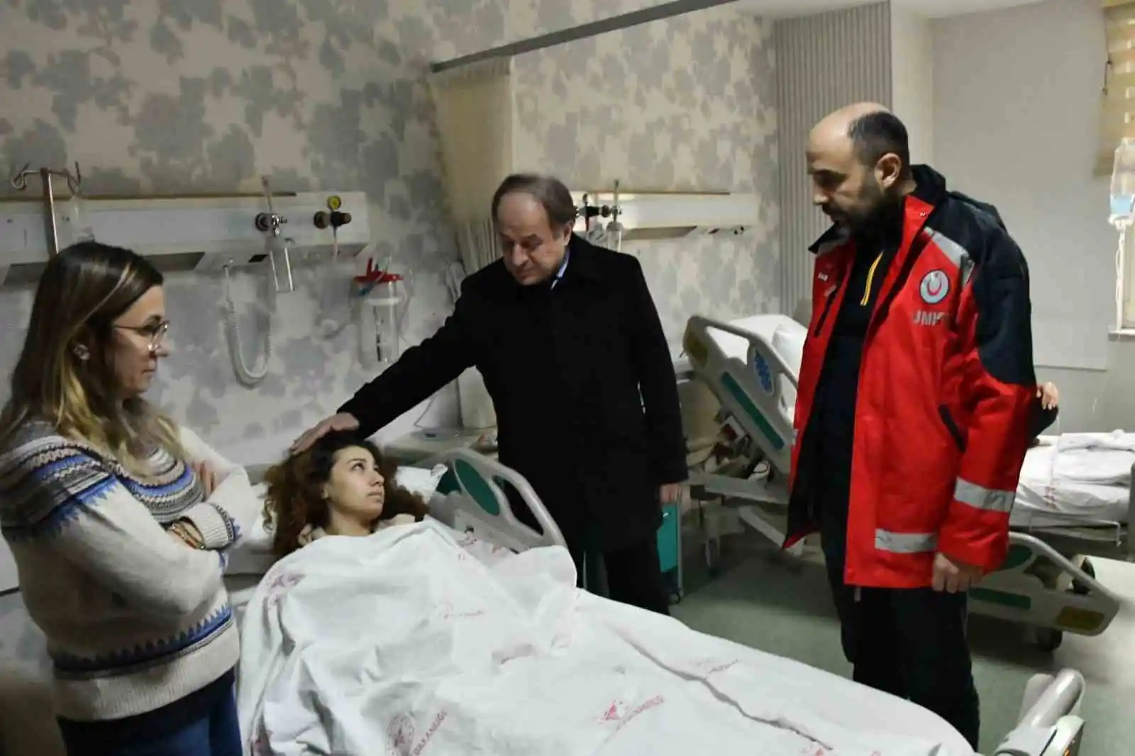 Depremzedelerin yaraları Samsun'da sarılıyor