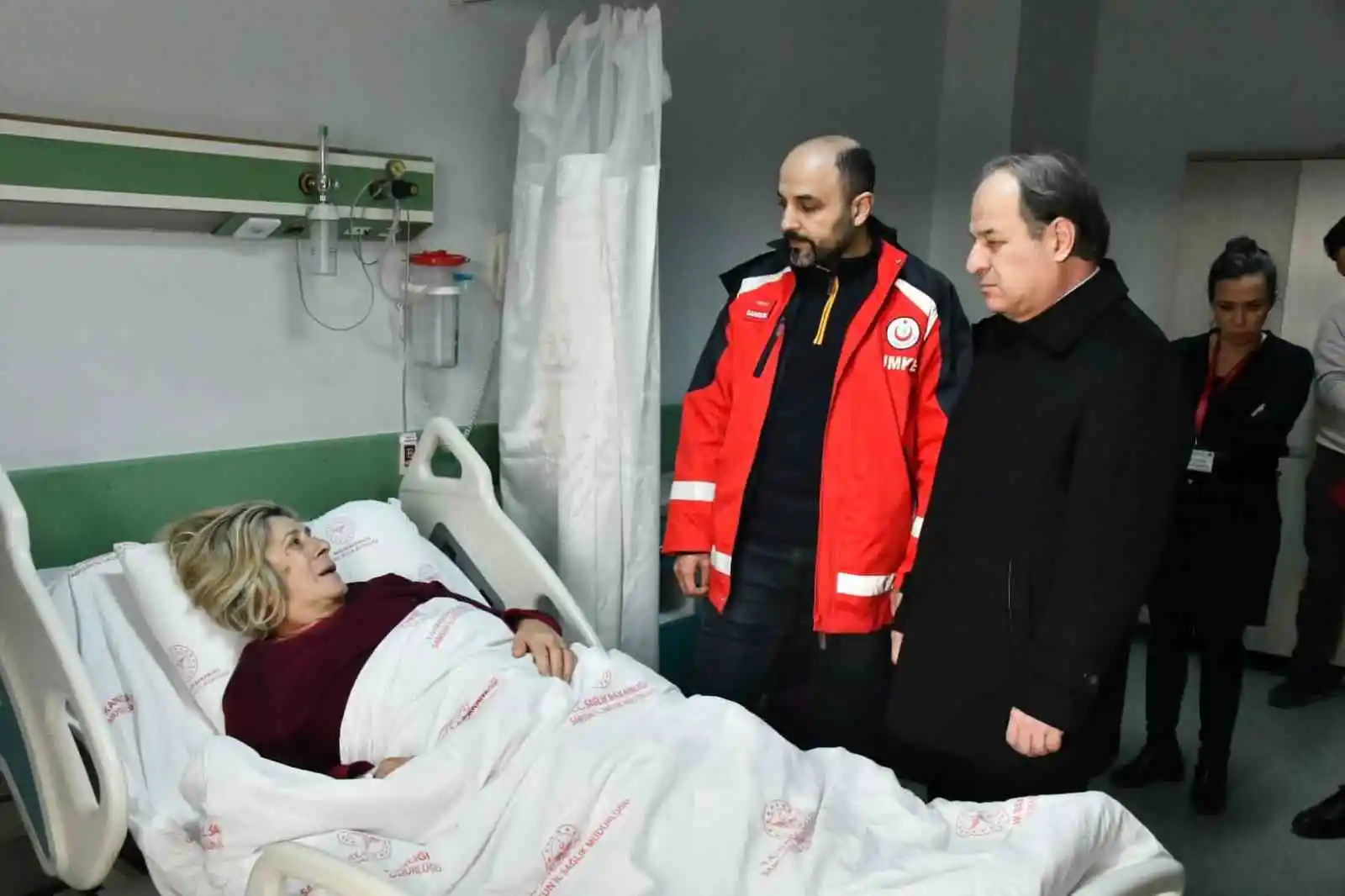 Depremzedelerin yaraları Samsun’da sarılıyor