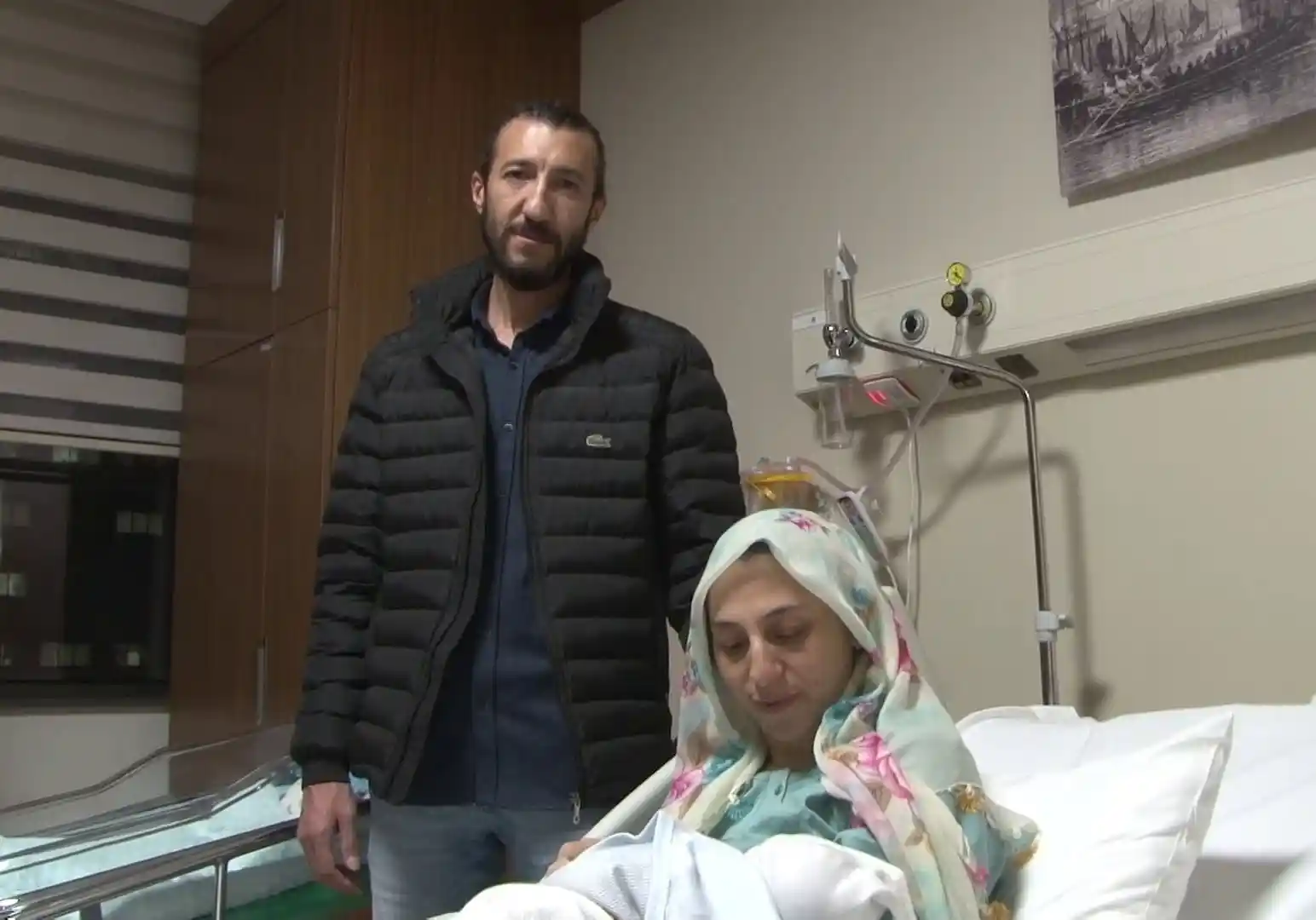 Doğum yapacağı hastane hasar görünce uçakla İstanbul'a getirildi
