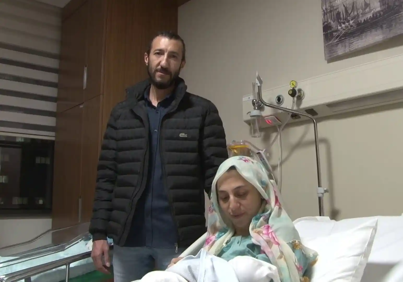 Doğum yapacağı hastane hasar görünce uçakla İstanbul'a getirildi