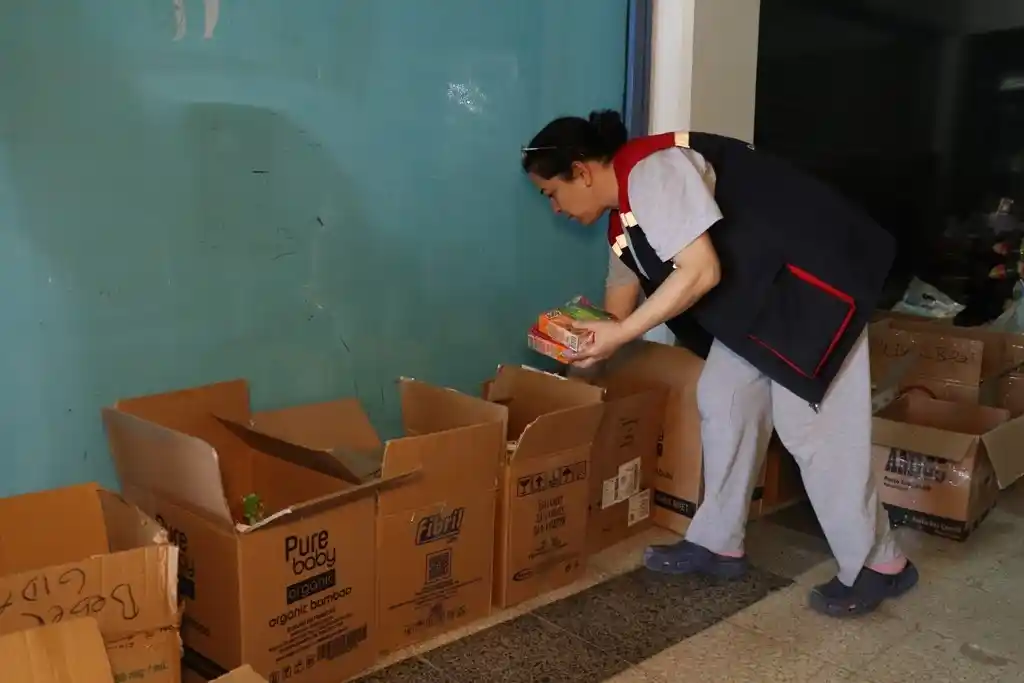 Düzce’de ki depremzedelerin ihtiyaçları buradan karşılanıyor