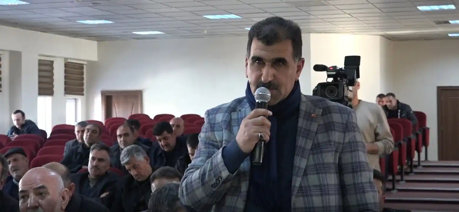 Erciş’te mahalle muhtarlarının sorunları dinlendi