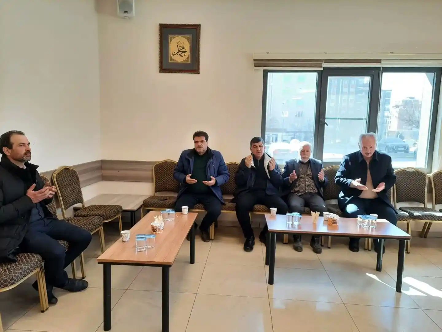 Fadıloğlu: “Devletimiz, milletimizin yanınızda”