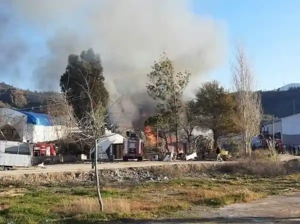 Fethiye’de iş yeri yangını
