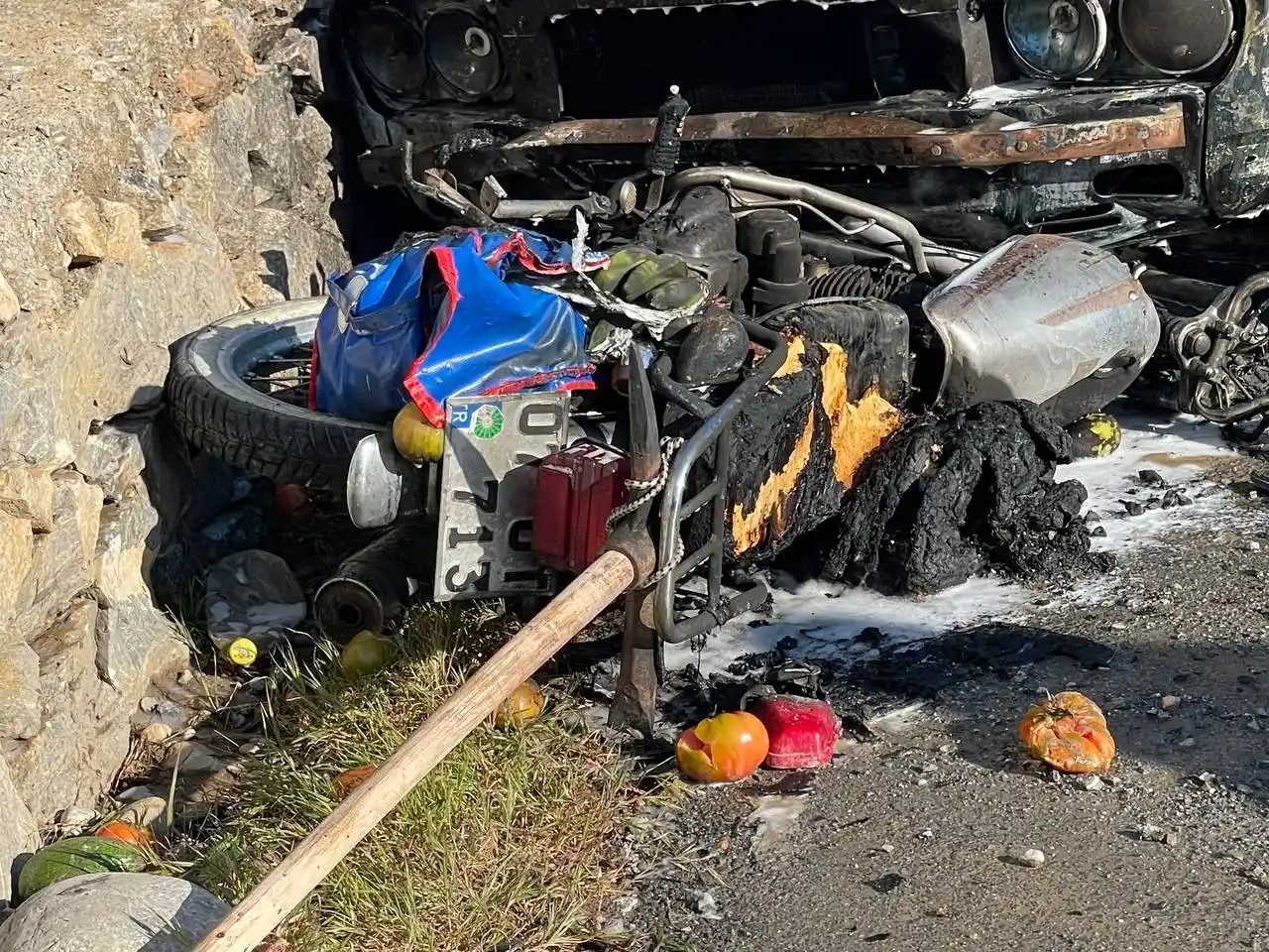 Gazipaşa’da motosikletle otomobilin çarpıştığı kazada araçlar alev aldı: 1 yaralı

