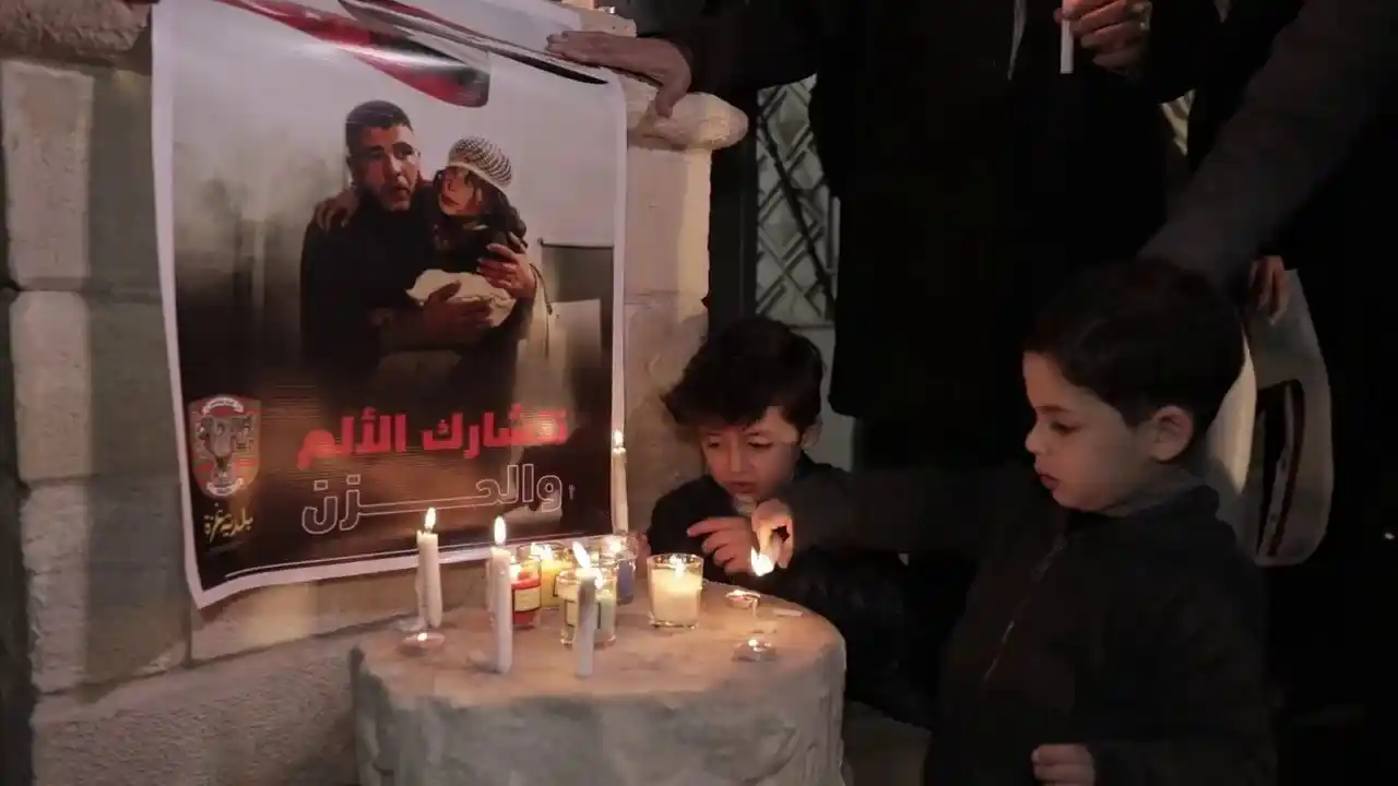 Gazze’de depremde hayatını kaybedenler anıldı