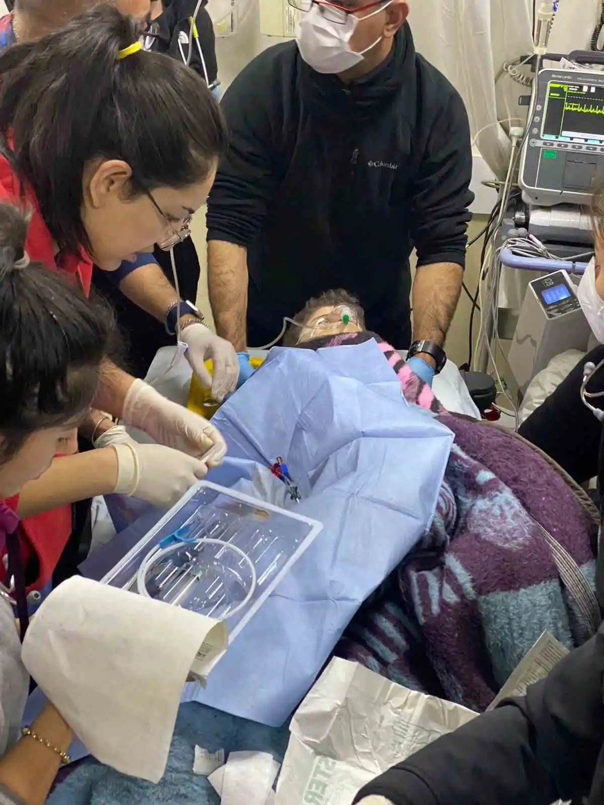 Hatay’da 10 yaşındaki Osman depremin 260’ıncı saatinde enkazdan sağ olarak kurtarıldı