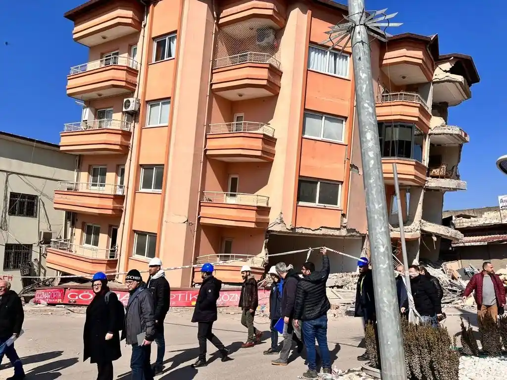 Hatay Kırıkhan'da 5 hırsız ve yağmacı tutuklandı