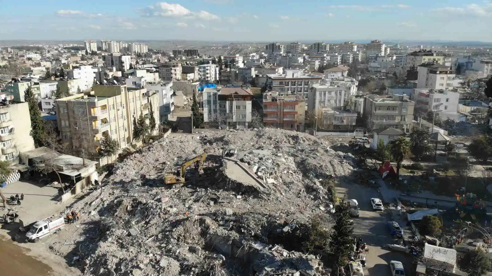 Havadan çekilen görüntüler Adıyaman’daki felaketin büyüklüğünü gözler önüne serdi