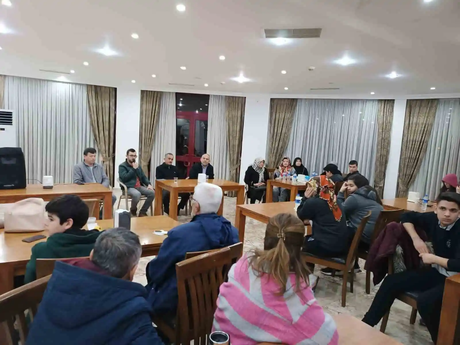 Hayatını kaybeden depremzedeler için Kur’an-ı Kerim okundu