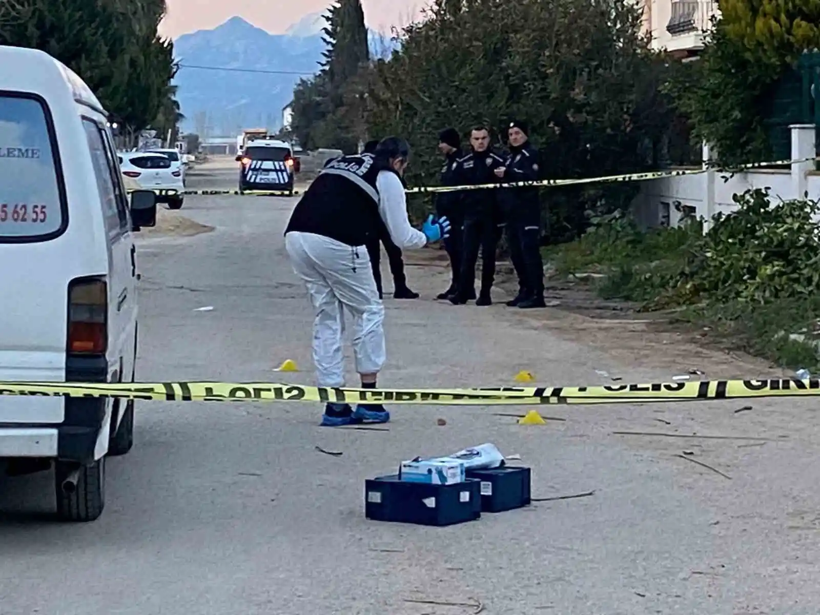 Husumetli olduğu aileyi kurşun yağmuruna tuttu: 1 ölü, 4 yaralı