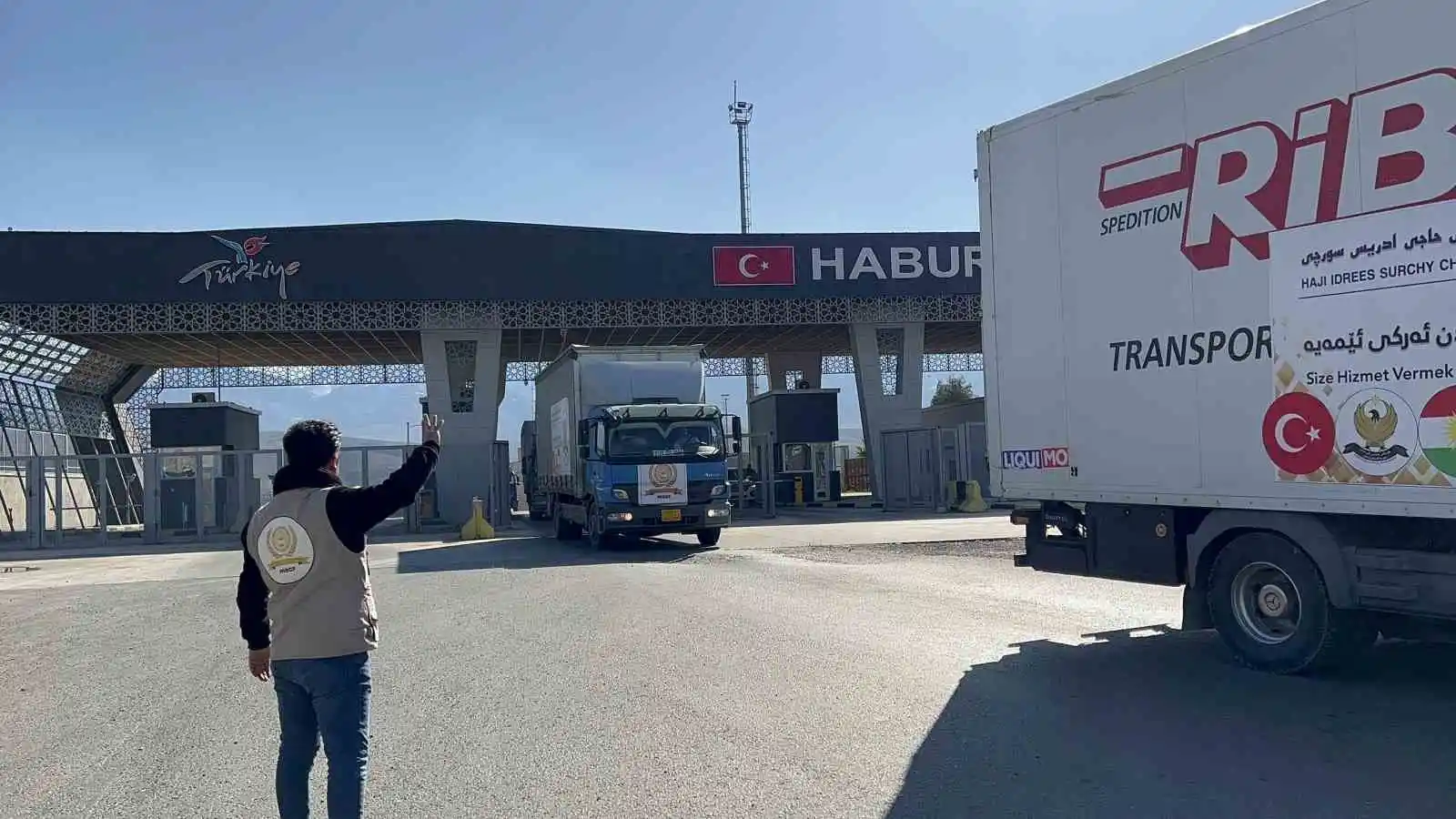 Irak Kürdistan Bölgesel Yönetimi’nden depremzedelere yardımlar gelmeye devam ediyor