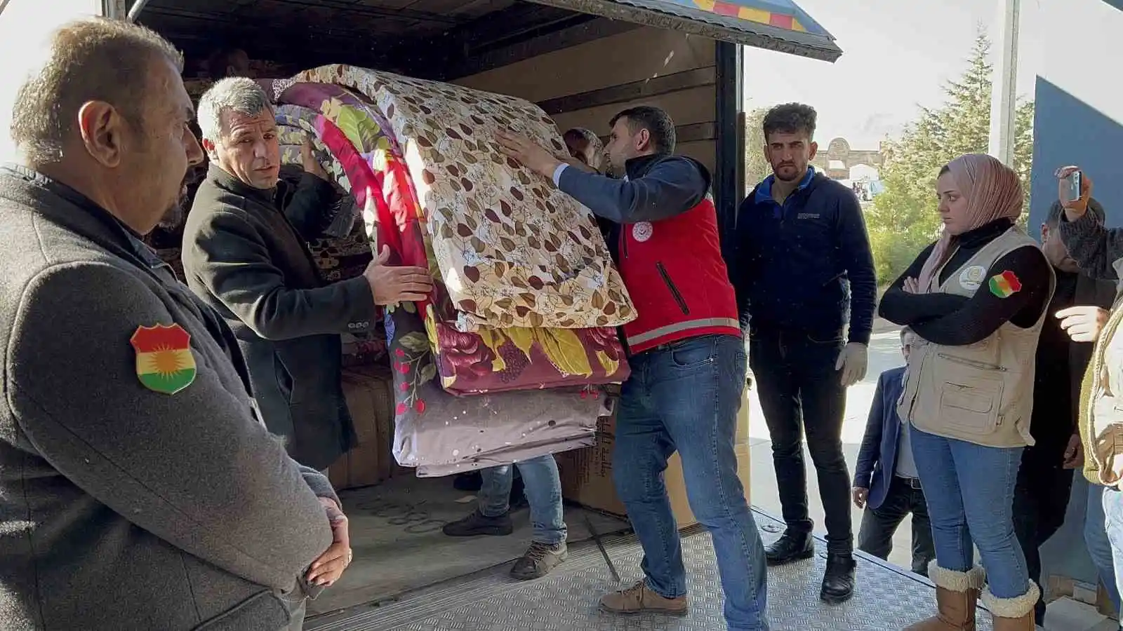 Irak Kürdistan Bölgesel Yönetimi’nden depremzedelere yardımlar gelmeye devam ediyor