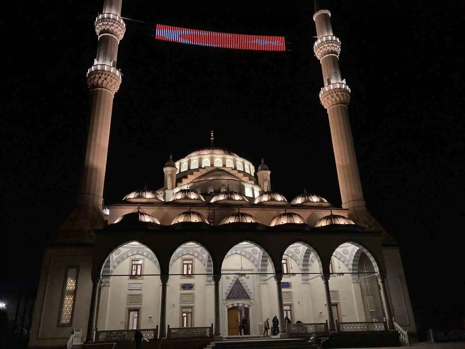 İzmir’de Miraç Kandili idrak edildi