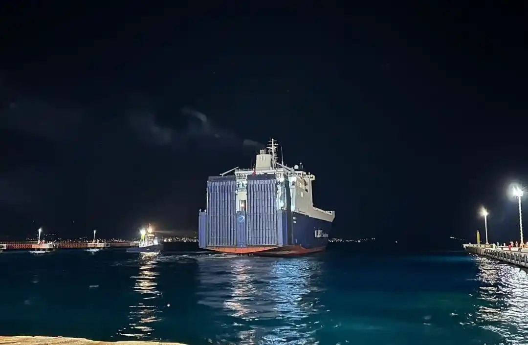 İzmir'den deprem bölgesi için ikinci yardım gemisi yola çıktı
