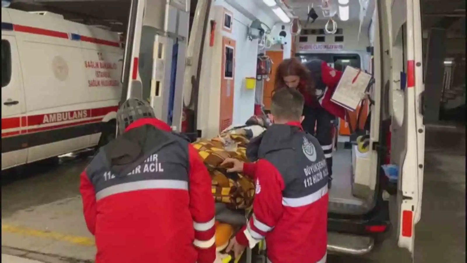 Kahramanmaraş depreminde yaralanan 11 kişi İstanbul Başakşehir Çam ve Sakura Şehir Hastanesine getirildi
