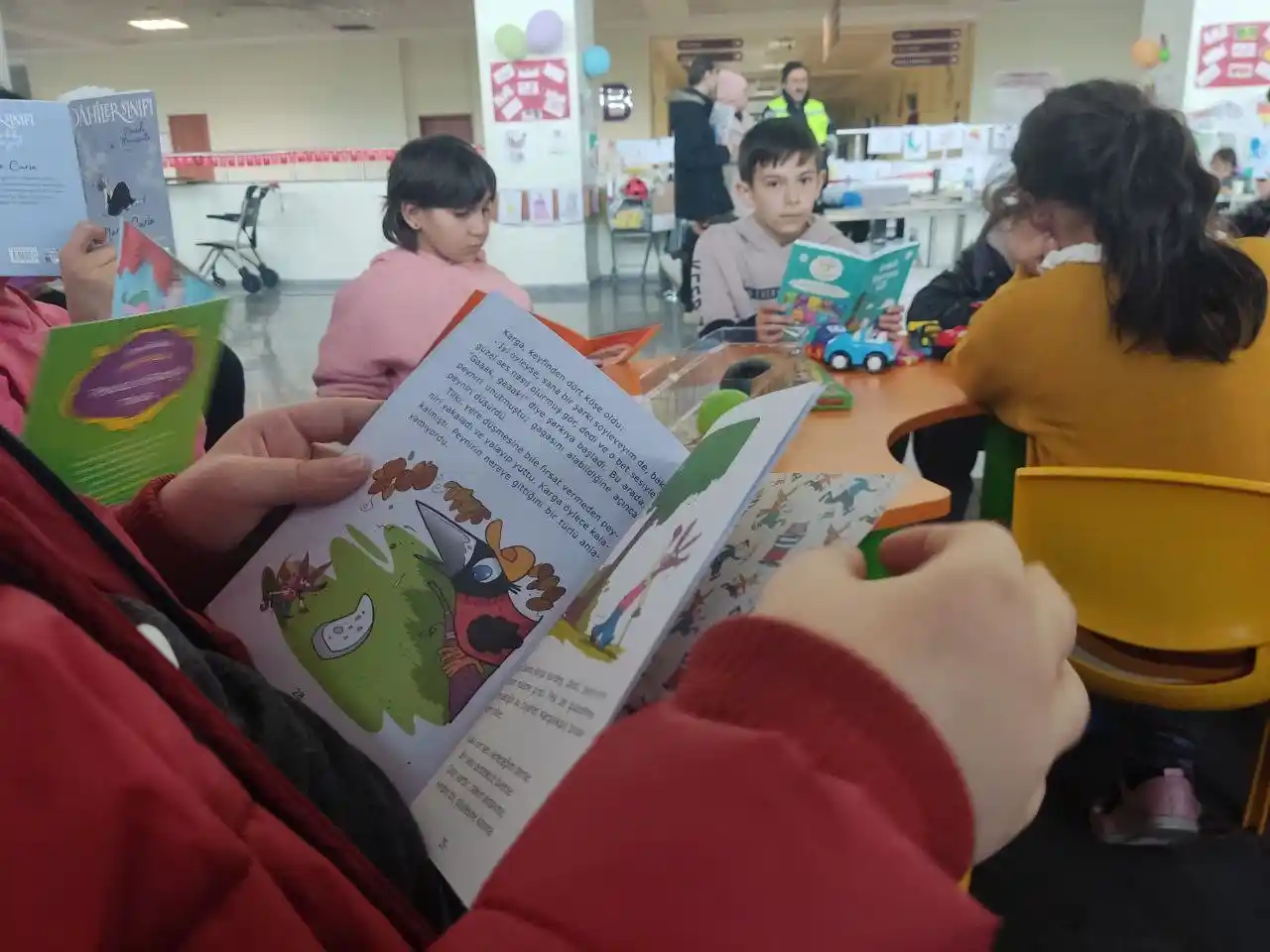 Kahramanmaraş’ta hastanede kalan çocuklara yönelik etkinlikler düzenleniyor