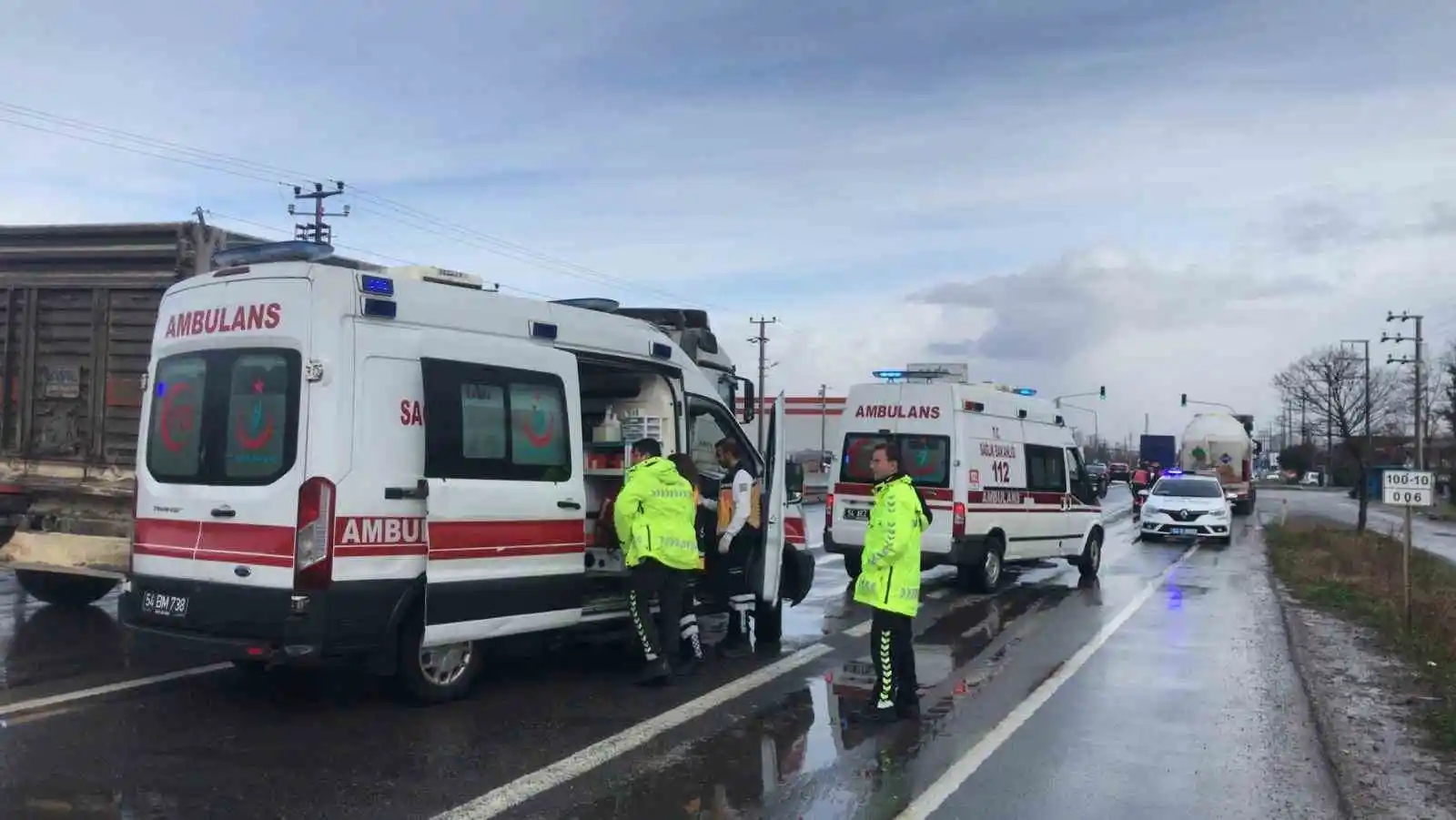 Kamyonet, tankere arkadan çarptı: 1 yaralı
