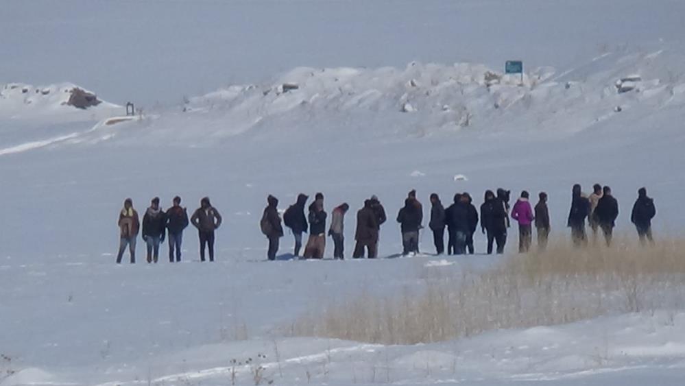Kars'ta 53 düzensiz göçmen yakalandı