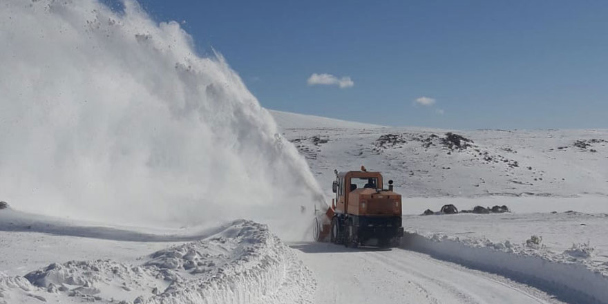 Kars'ta 73 köy yolu ulaşıma kapalı