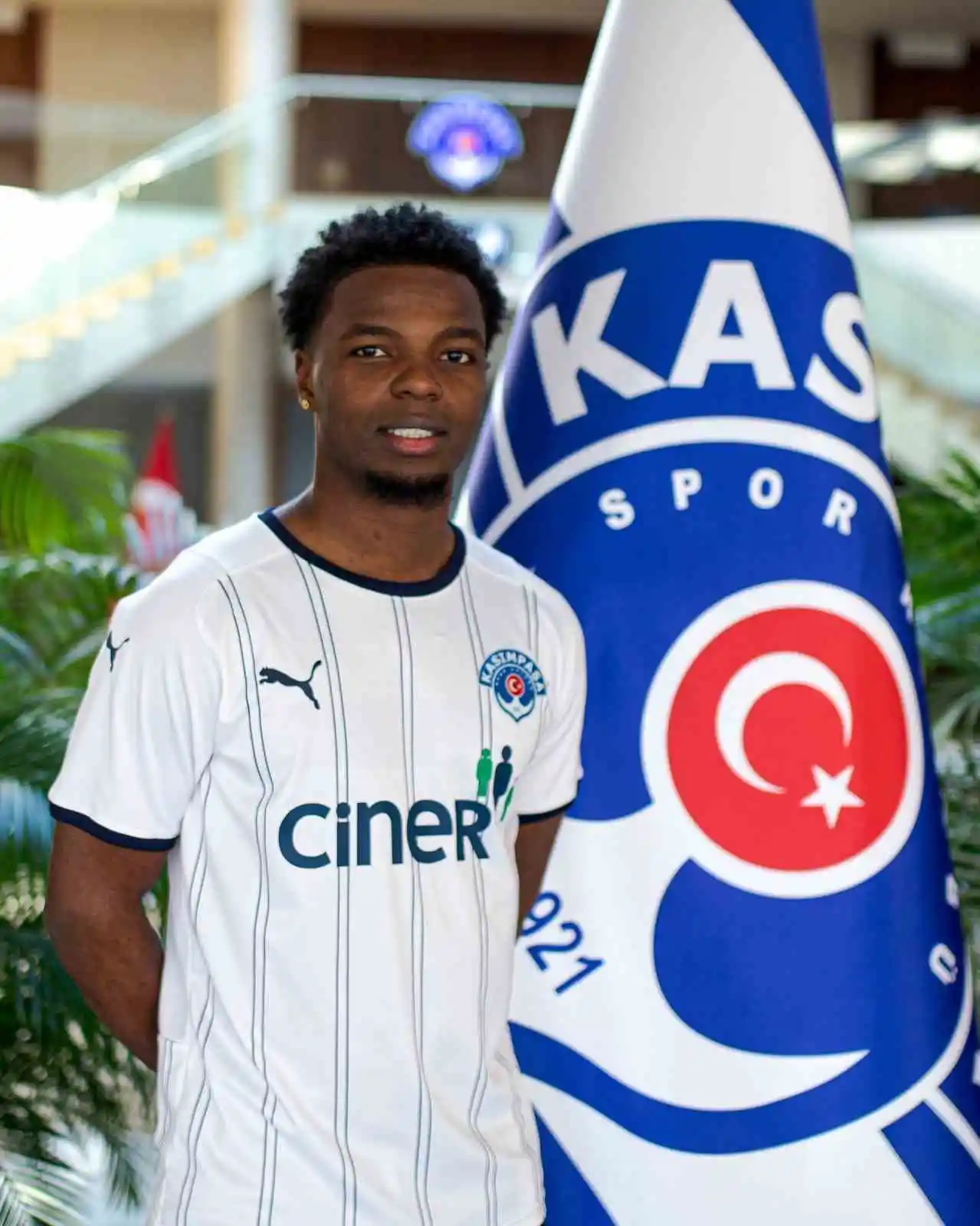 Kasımpaşa, Mickael Malsa'yı transfer etti