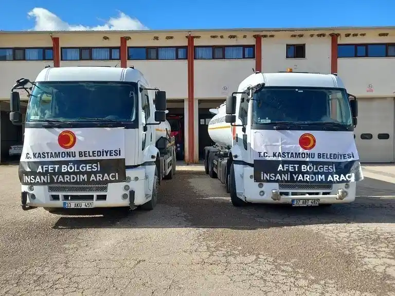 Kastamonu Belediyesi deprem bölgesine bir insani yardım kamyonu daha gönderdi
