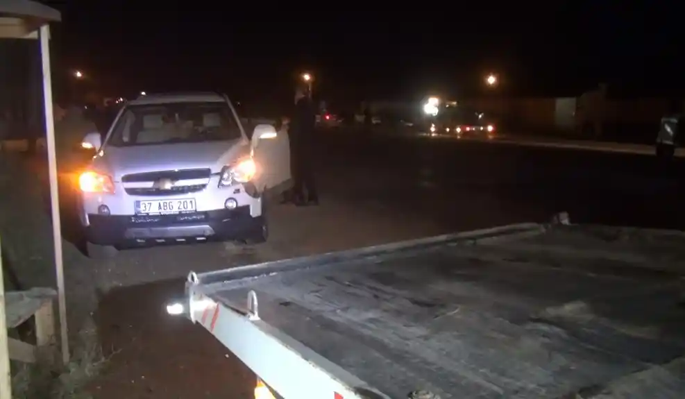 Kastamonu'da iki otomobil çarpıştı: 6 yaralı